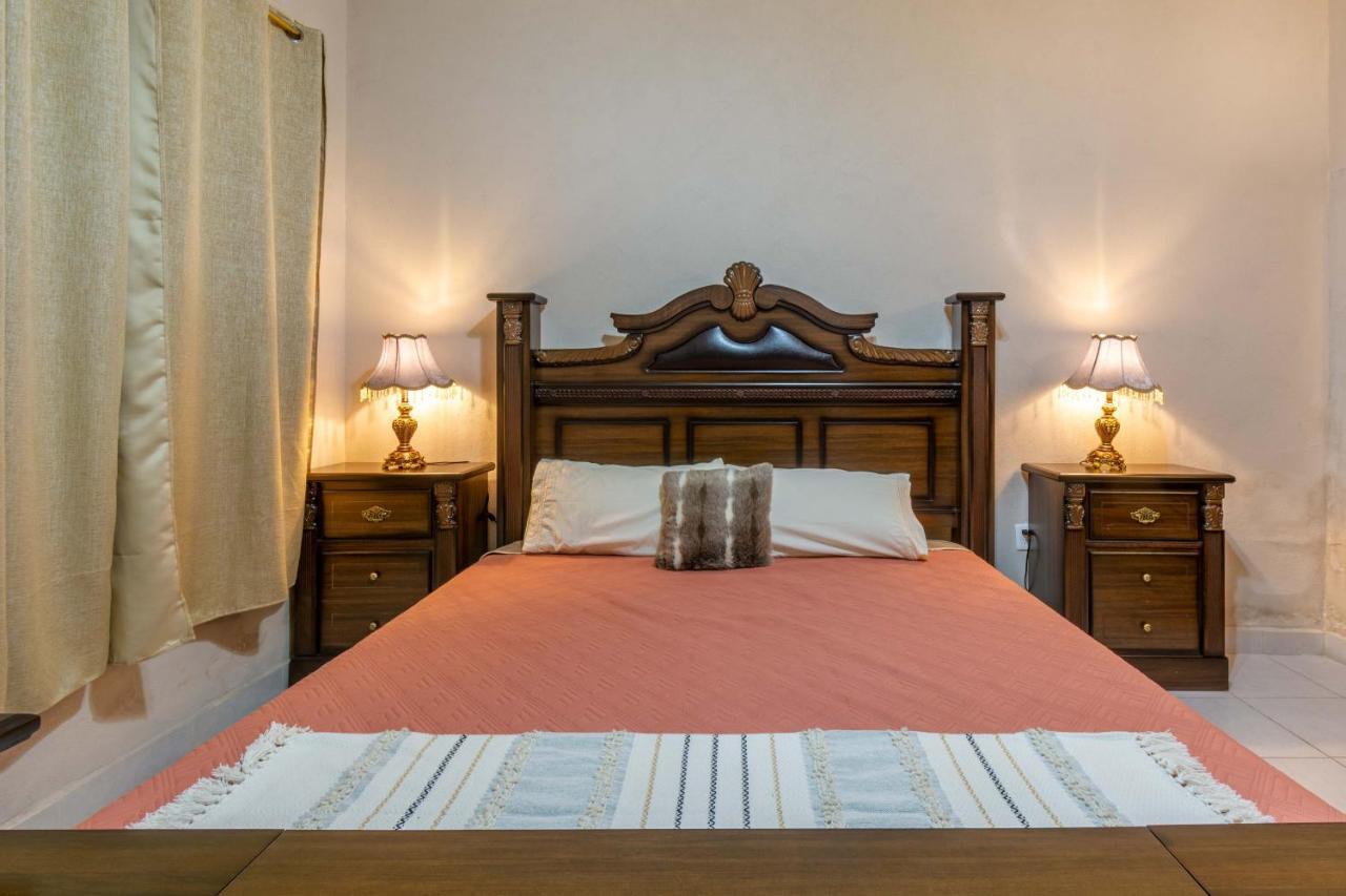 Hosteria Casa Marquez Леон Экстерьер фото